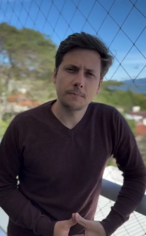 White man with brown hair